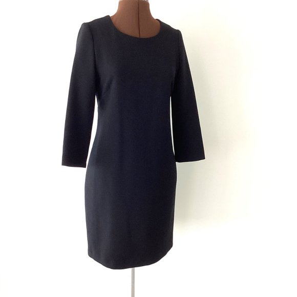 Black Dress with Open back - Picture 2 of 7